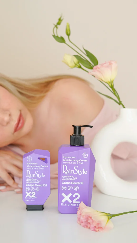کرم آبرسان ومرطوب کننده صورت ،بدن حاوی روغن هسته انگور70میل